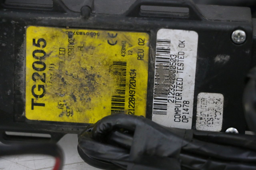 photo de FAISCEAU YAMAHA XJ6 ABS 600 (2008 - 2016)