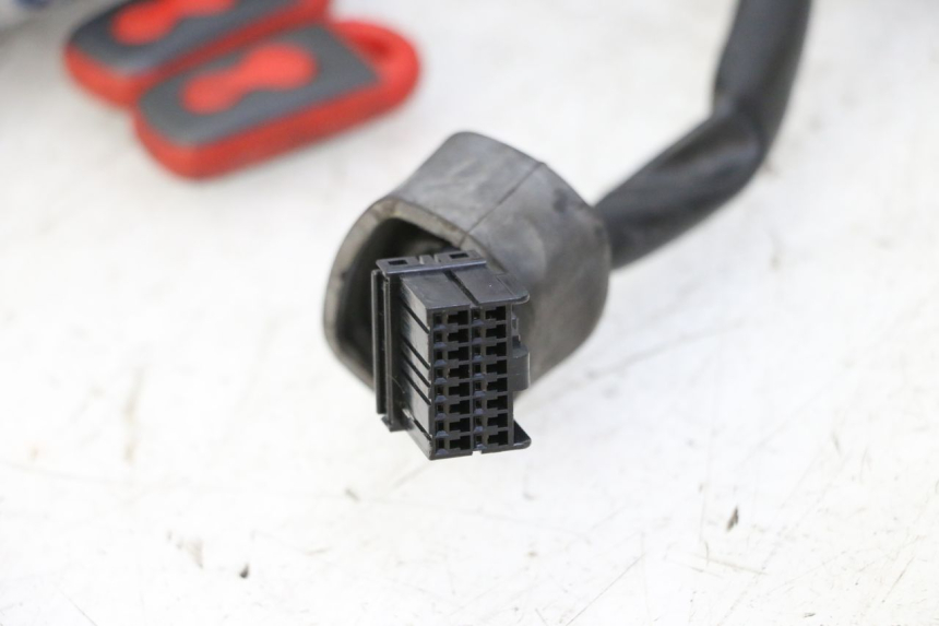 photo de FAISCEAU YAMAHA XJ6 ABS 600 (2008 - 2016)