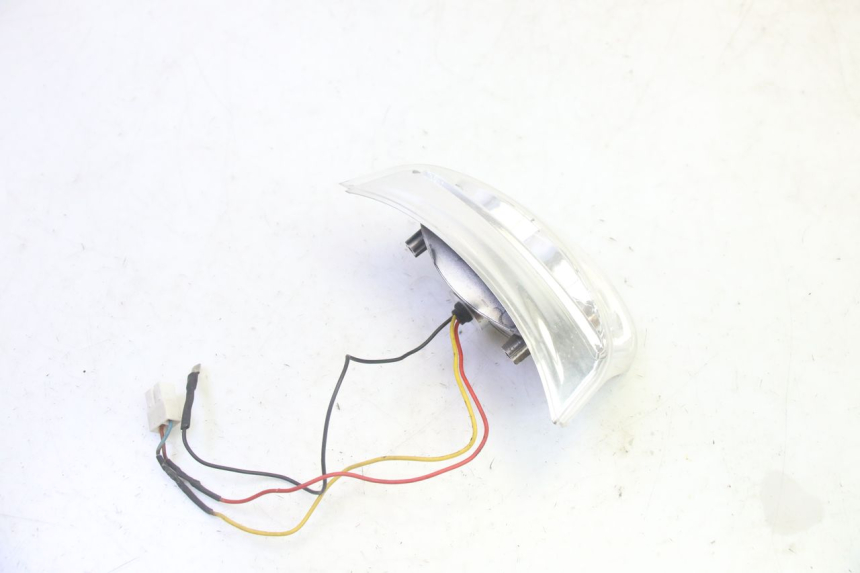 photo de FEU ARRIERE MBK BOOSTER SPIRIT 50 (2004 - 2017) - Autre angle de vue