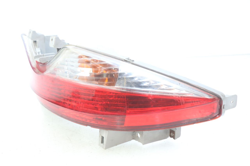 photo de FEU ARRIERE SUZUKI BURGMAN 125 (2007 - 2014)