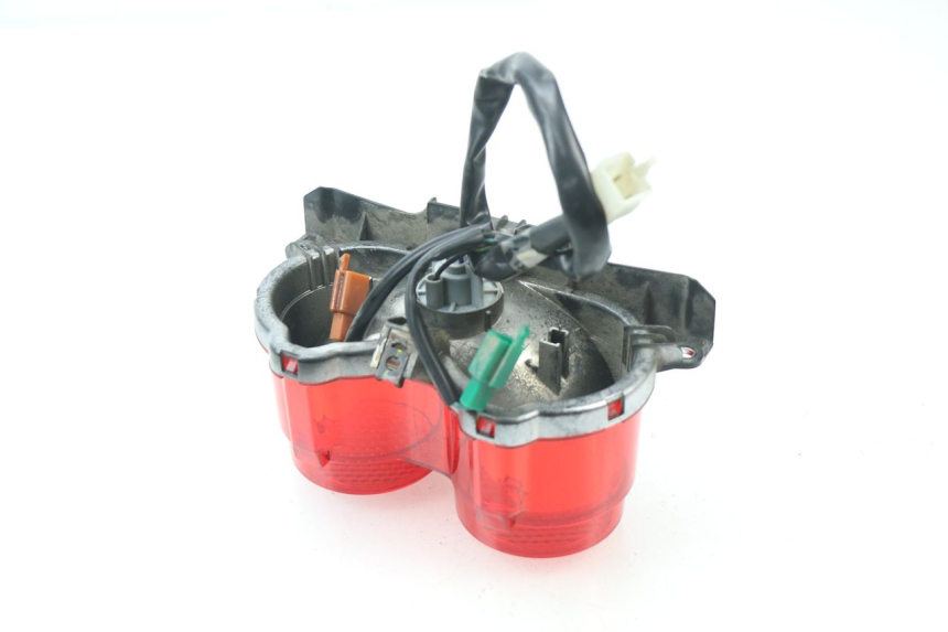 photo de FEU ARRIERE YAMAHA BW'S BWS 125 (2010 - 2013)