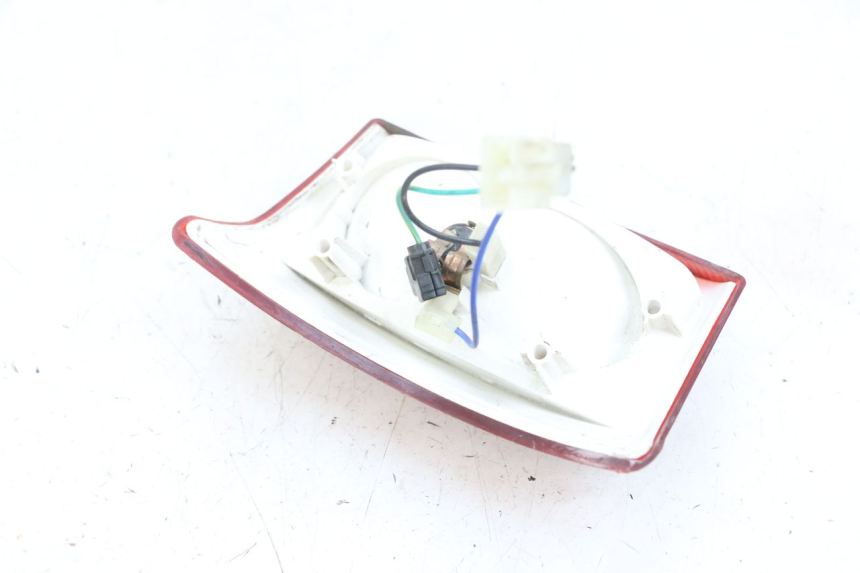 photo de FEU ARRIERE YAMAHA BW'S EASY 50 (2013 - 2016) - Gros plan technique