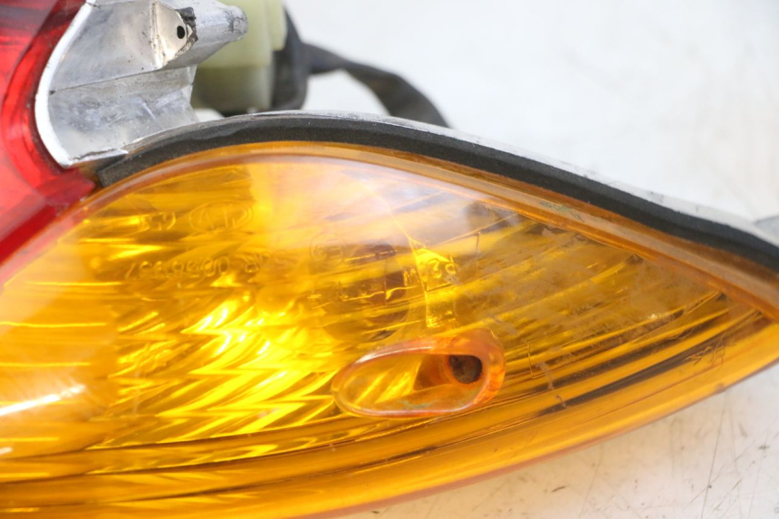 photo de FEU ARRIERE HONDA CBF 500 (2004 - 2007)