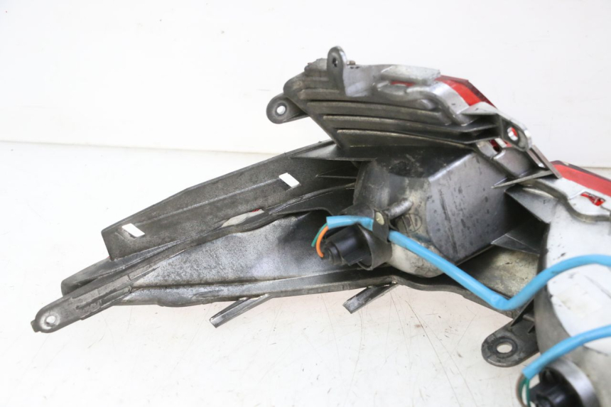 photo de FEU ARRIERE KYMCO DINK STREET 125 (2009 - 2014)