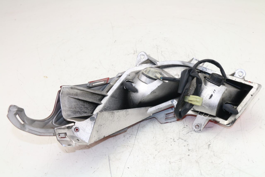photo de FEU ARRIERE DROIT HONDA FES S-WING SWING ABS 125 (2007 - 2015)