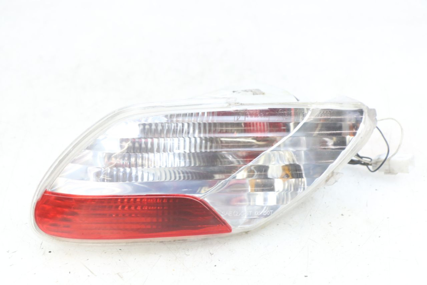 photo de FEU ARRIERE DROIT PIAGGIO MP3 LT 400 (2007 - 2012)