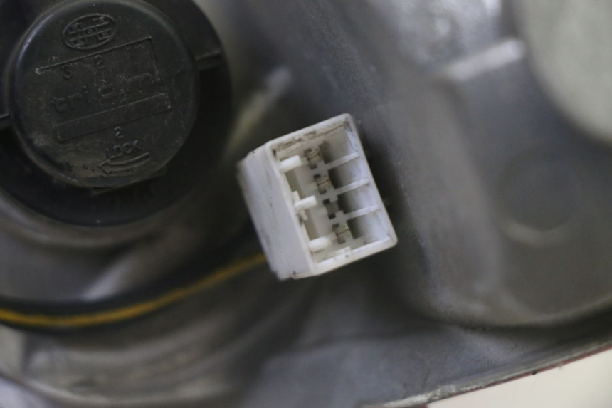 photo de FEU ARRIERE DROIT PIAGGIO MP3 LT 300 (2010 - 2016)