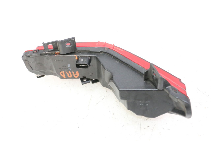 photo de FEU ARRIERE DROIT PIAGGIO MP3 500 (2014 - 2016)