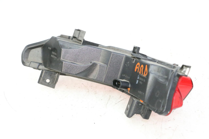 photo de FEU ARRIERE DROIT PIAGGIO MP3 500 (2014 - 2016)