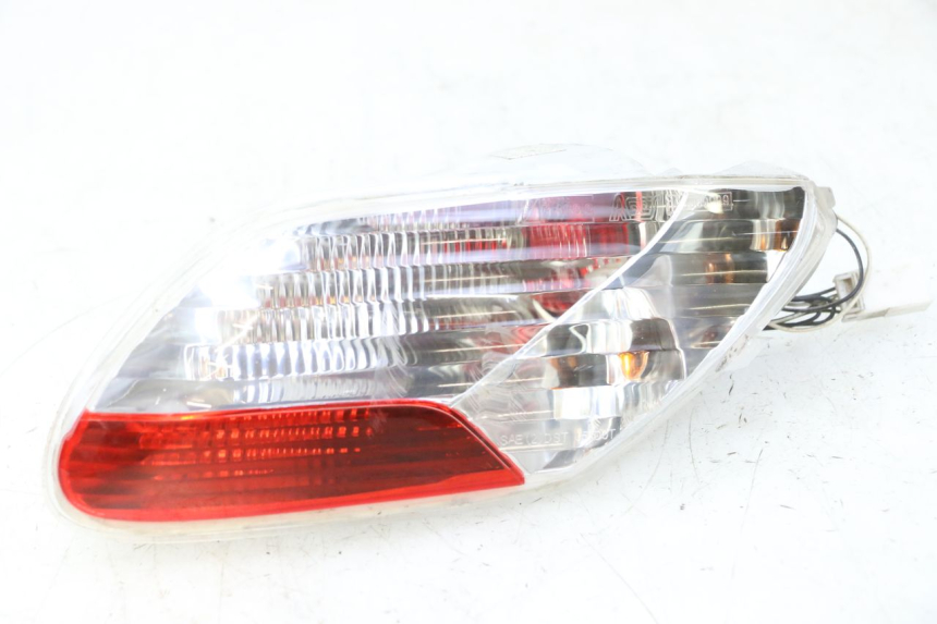 photo de FEU ARRIERE DROIT PIAGGIO MP3 RL 250 (2007 - 2010)