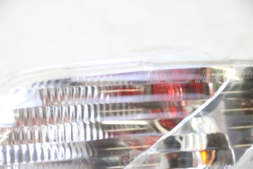 photo de FEU ARRIERE DROIT PIAGGIO MP3 RL 250 (2007 - 2010)