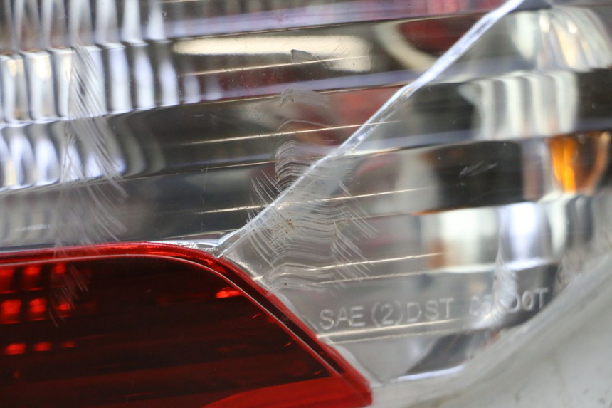 photo de FEU ARRIERE DROIT PIAGGIO MP3 RL 250 (2007 - 2010)