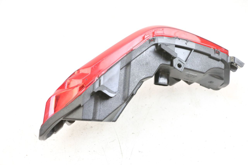 photo de FEU ARRIERE DROIT PIAGGIO MP3 500 (2016 - 2018) - Vue produit