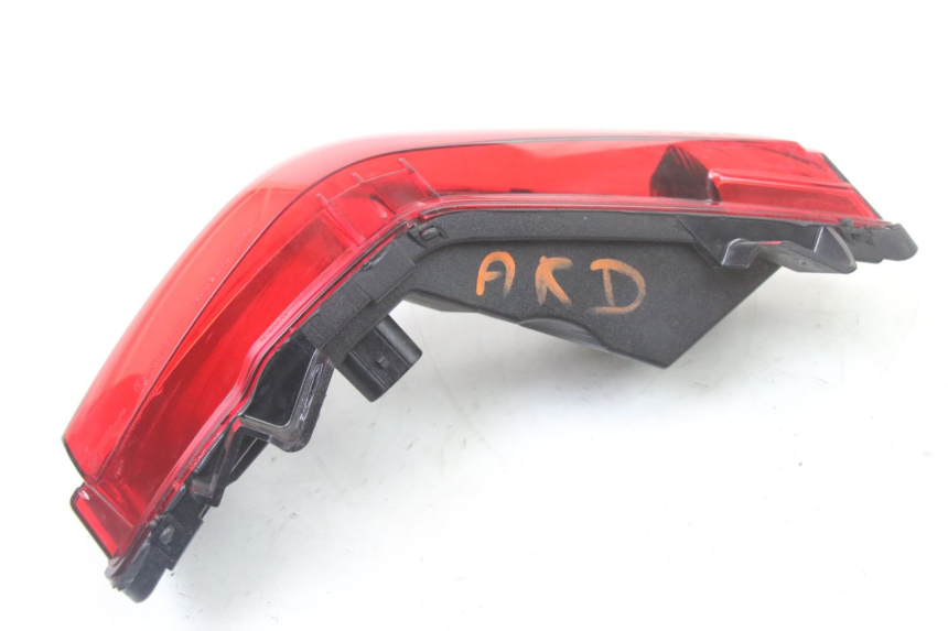 photo de FEU ARRIERE DROIT PIAGGIO MP3 500 (2014 - 2016)