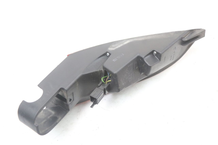 photo de FEU ARRIERE DROIT PEUGEOT SATELIS 125 (2010 - 2012)