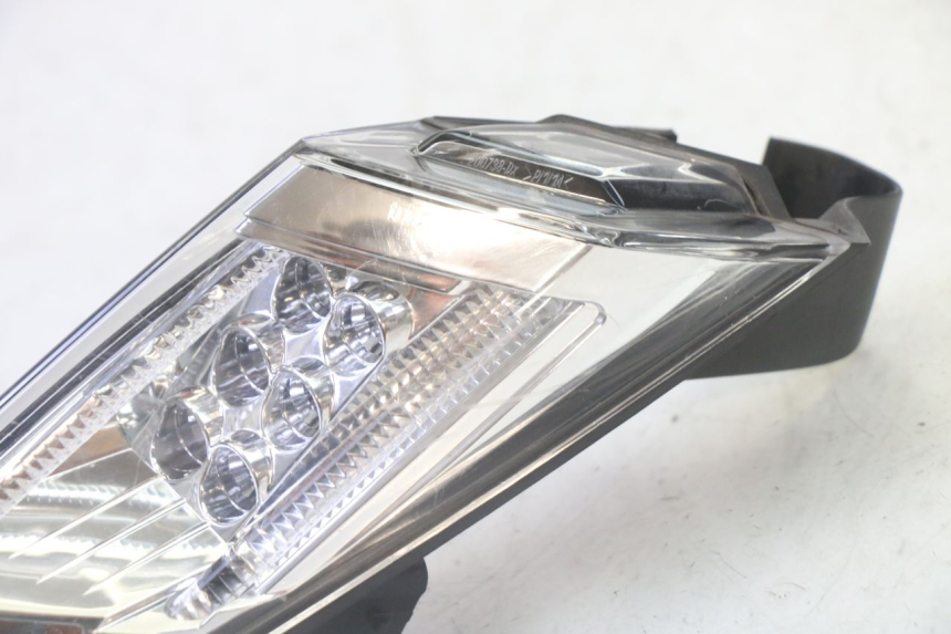 photo de FEU ARRIERE DROIT PEUGEOT SATELIS 125 (2010 - 2012)