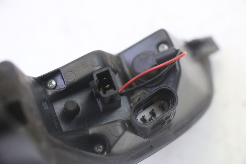 photo de FEU ARRIERE DROIT PEUGEOT SATELIS 125 (2010 - 2012)