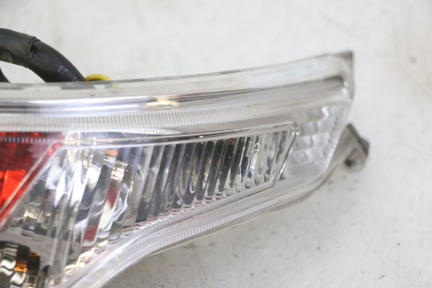 photo de FEU ARRIERE DROIT PEUGEOT VIVACITY NEW 4T 50 (2008 - 2017)