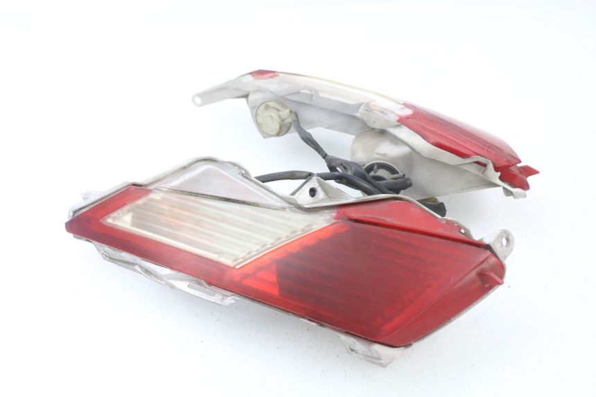 photo de FEU ARRIERE HONDA FES PANTHEON 125 (2003 - 2007)