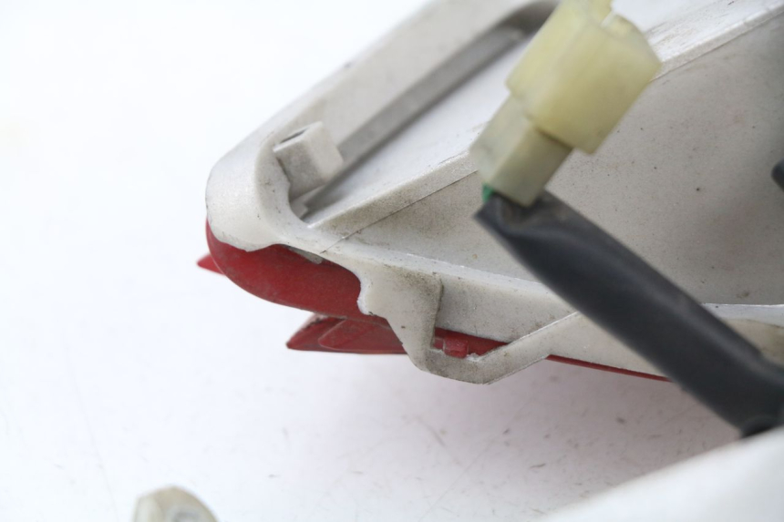 photo de FEU ARRIERE HONDA FES PANTHEON 125 (2003 - 2007)