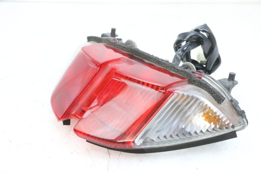 photo de FEU ARRIERE YAMAHA FJR ABS 1300 (2006 - 2012) - État de surface