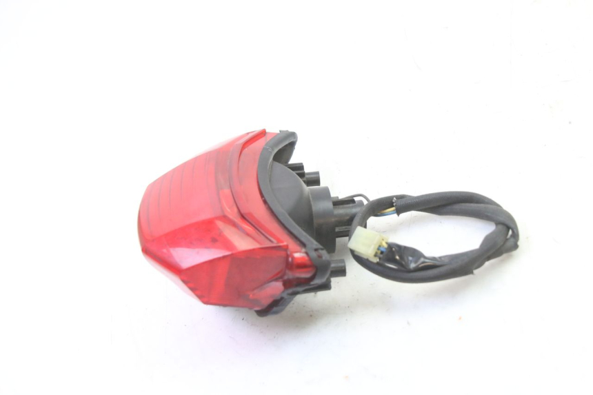 photo de FEU ARRIERE YAMAHA FZ6 FAZER S2 600 (2007 - 2011)