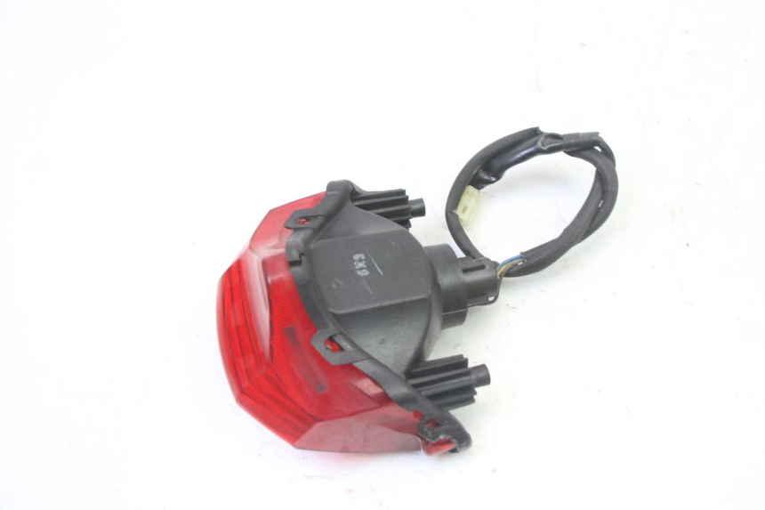 photo de FEU ARRIERE YAMAHA FZ6 FAZER S2 600 (2007 - 2011)