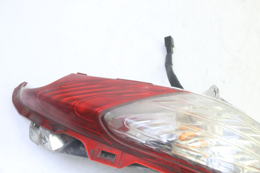 photo de FEU ARRIERE GAUCHE HONDA FES S-WING SWING ABS 125 (2007 - 2015)