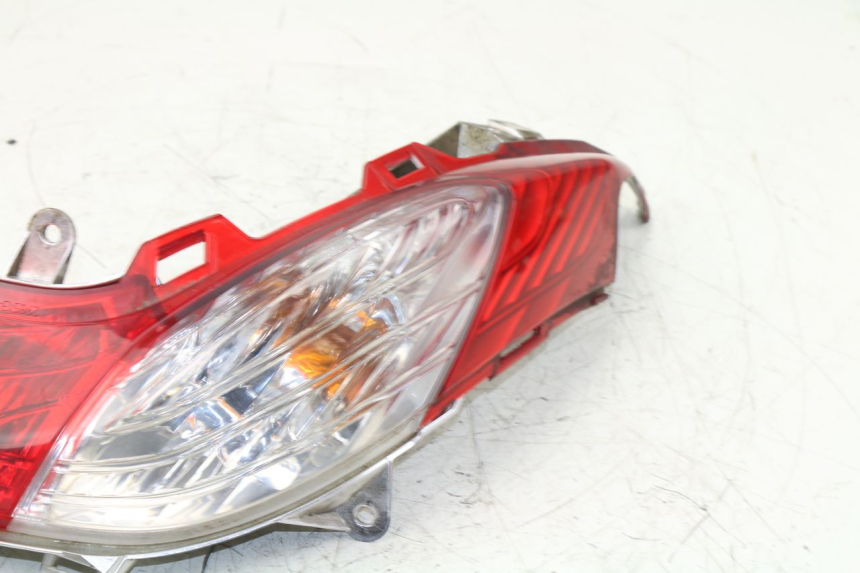 photo de FEU ARRIERE GAUCHE HONDA FES S-WING SWING 125 (2007 - 2015)