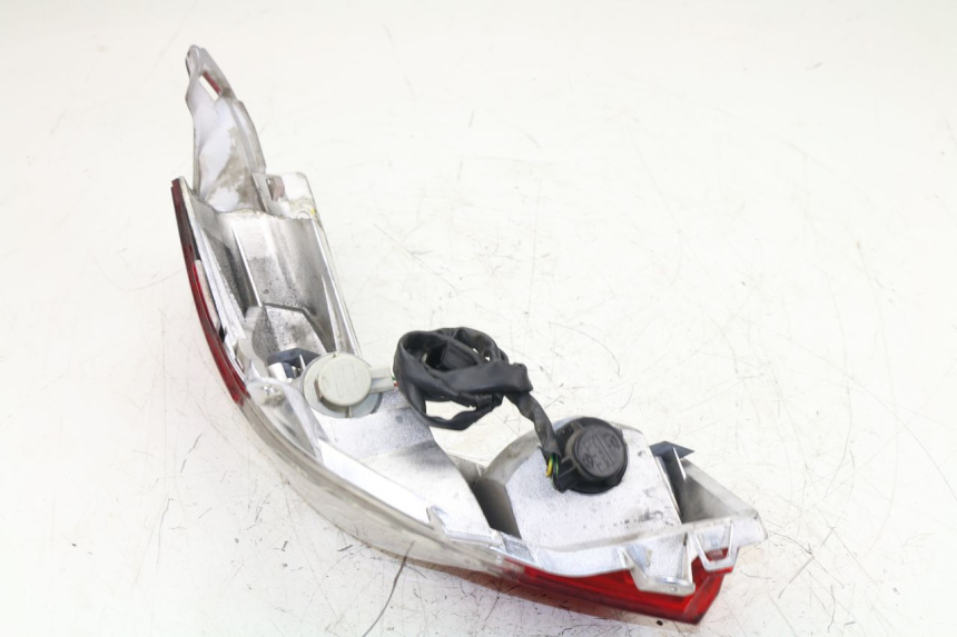 photo de FEU ARRIERE GAUCHE HONDA FES S-WING SWING 125 (2007 - 2015)
