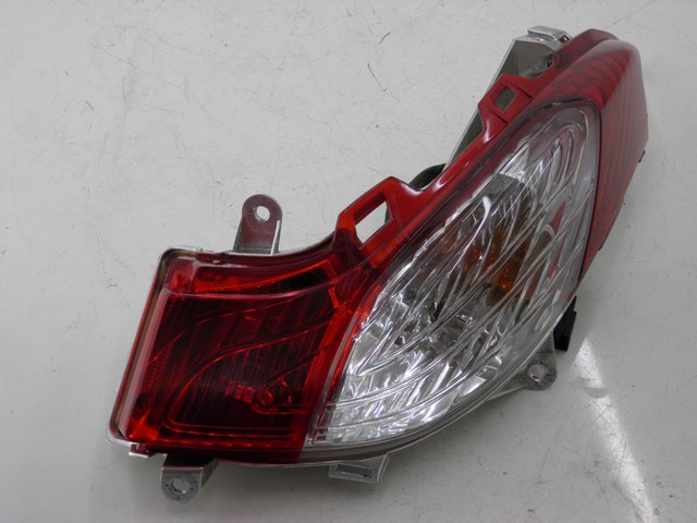 photo de FEU ARRIERE GAUCHE HONDA FES S-WING SWING 125 (2007 - 2015) - Vue principale