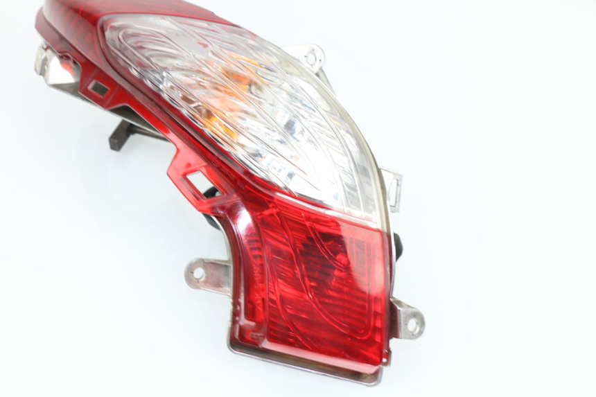 photo de FEU ARRIERE GAUCHE HONDA FES S-WING SWING ABS 125 (2007 - 2015)