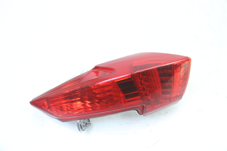 photo de FEU ARRIERE GAUCHE PIAGGIO MP3 HPE 310 (2024 - 2025)