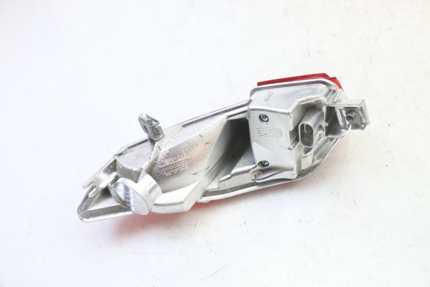 photo de FEU ARRIERE GAUCHE PIAGGIO MP3 HPE 310 (2024 - 2025)