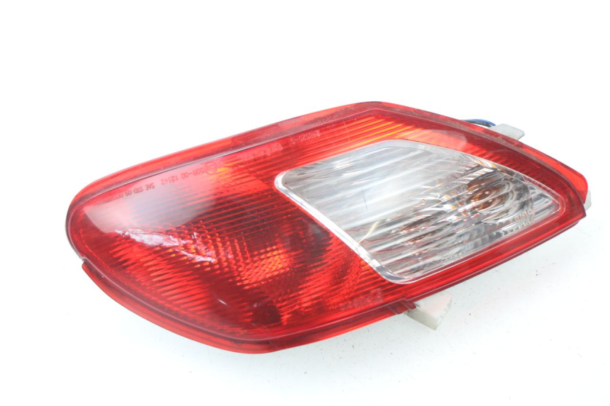 photo de FEU ARRIERE GAUCHE PIAGGIO MP3 LT 300 (2010 - 2016)