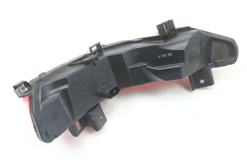 photo de FEU ARRIERE GAUCHE PIAGGIO MP3 500 (2014 - 2016)