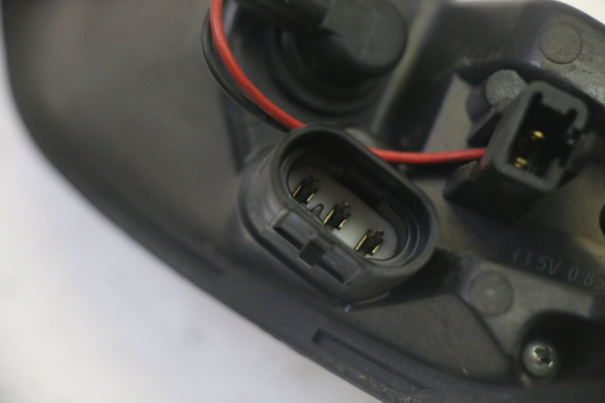 photo de FEU ARRIERE GAUCHE PEUGEOT SATELIS 125 (2013 - 2018)