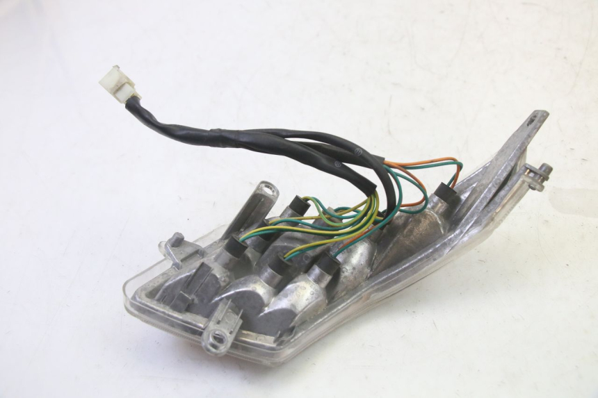 photo de FEU ARRIERE GAUCHE PEUGEOT VIVACITY NEW 4T 50 (2008 - 2017)