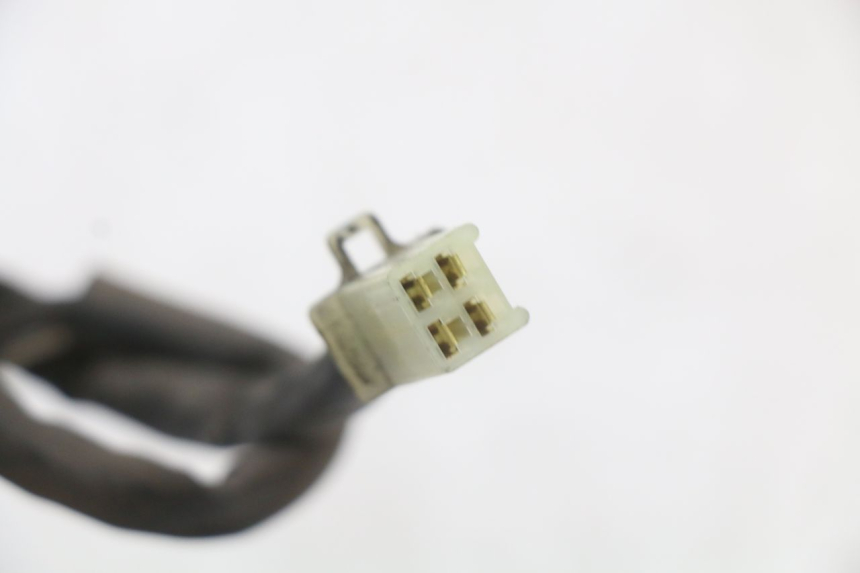 photo de FEU ARRIERE GAUCHE YAMAHA X-MAX XMAX 250 (2006 - 2009)