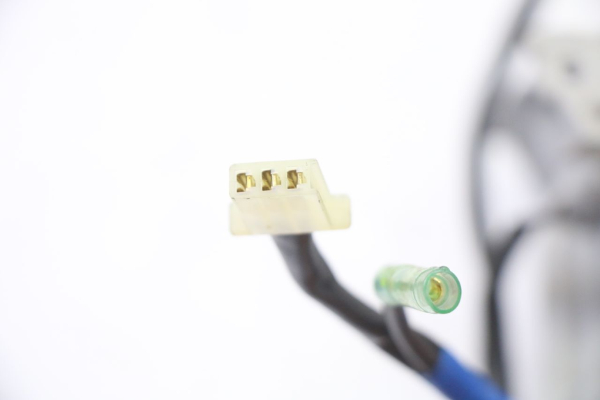 photo de FEU ARRIERE GAUCHE YAMAHA XMAX X-MAX 125 (2021 - 2025)