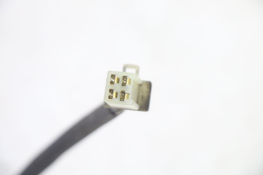 photo de FEU ARRIERE GAUCHE YAMAHA X-MAX XMAX 250 (2006 - 2009)