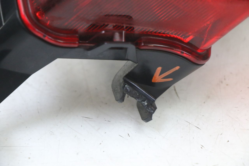 photo de FEU ARRIERE GAUCHE YAMAHA YP T-MAX TMAX 530 (2017 - 2020)