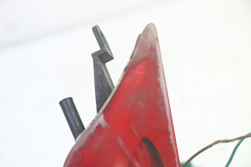 photo de FEU ARRIERE KYMCO GRAND DINK 125 (2008 - 2014) - Autre angle de vue