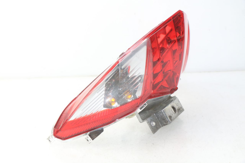 photo de FEU ARRIERE SYM GTS EFI ABS 125 (2012 - 2016)