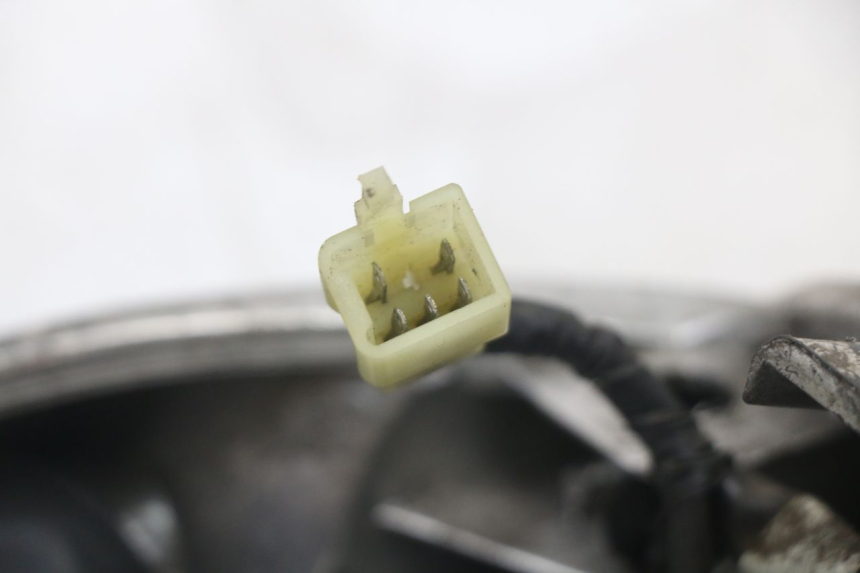 photo de FEU ARRIERE HONDA NES AROBASE 125 (2000 - 2003)