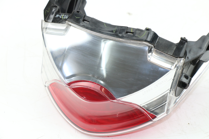 photo de FEU ARRIERE HONDA PCX (JF47) 125 (2012 - 2013)