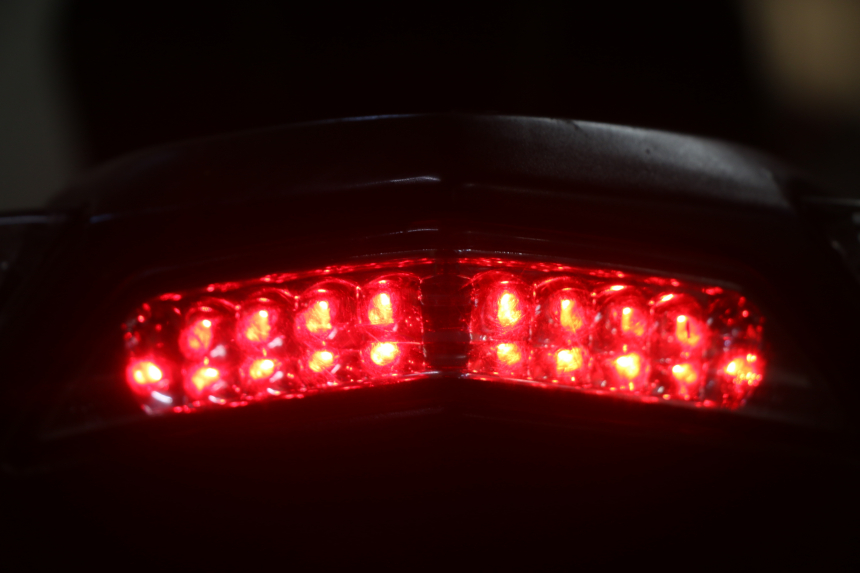 photo de FEU ARRIERE SYM JET SPORT XR 50 (2006 - 2015)