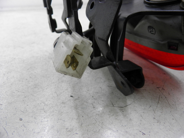 photo de FEU ARRIERE KAWASAKI ZZR 600 (1995 - 2004)