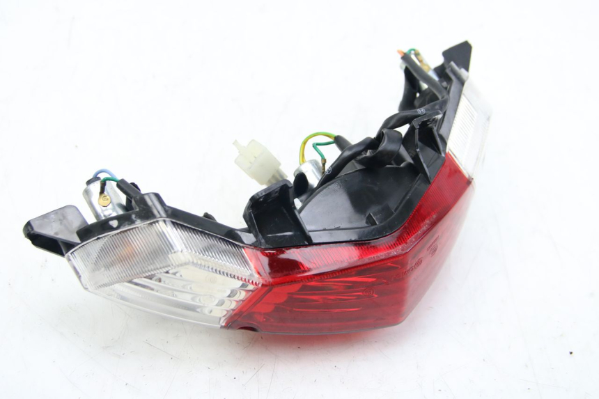 photo de FEU ARRIERE PEUGEOT KISBEE 2T 50 (2018 - 2022)