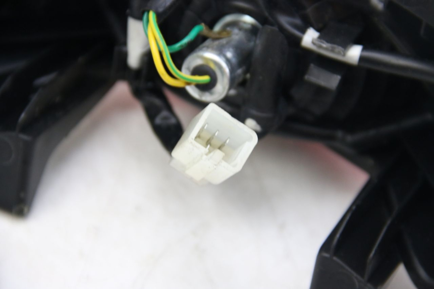 photo de FEU ARRIERE PEUGEOT KISBEE 2T 50 (2018 - 2022)